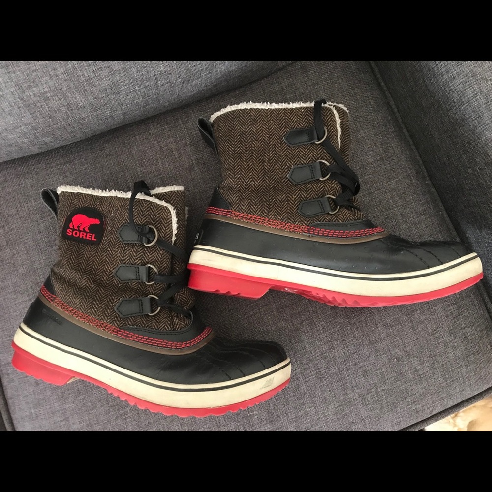 Sorel Tivoli herringbone Winter boots 9